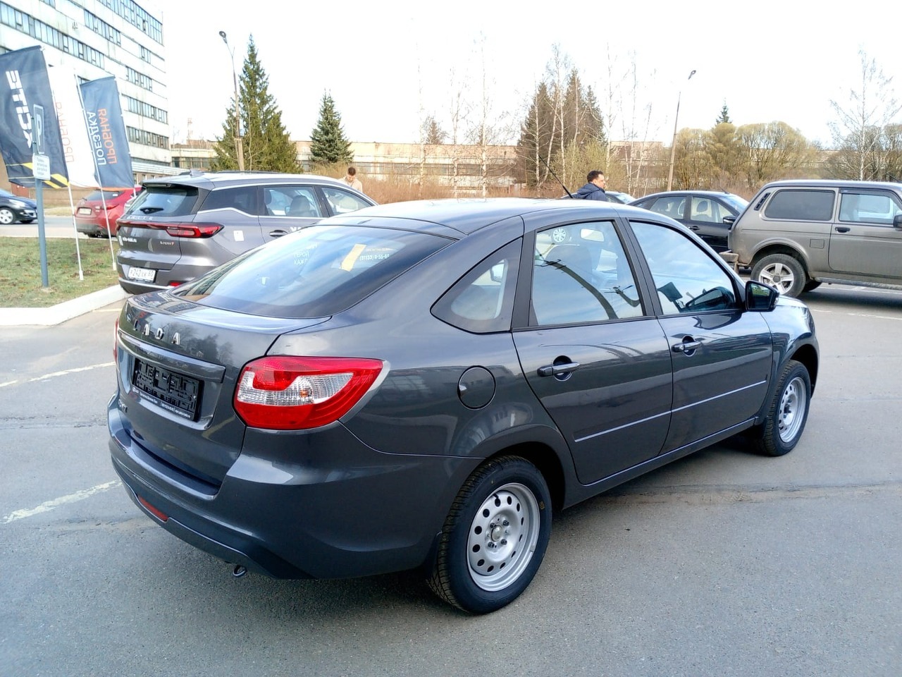 Легковой автотранспорт - LADA Granta 1.6 MT (90 л.с.)