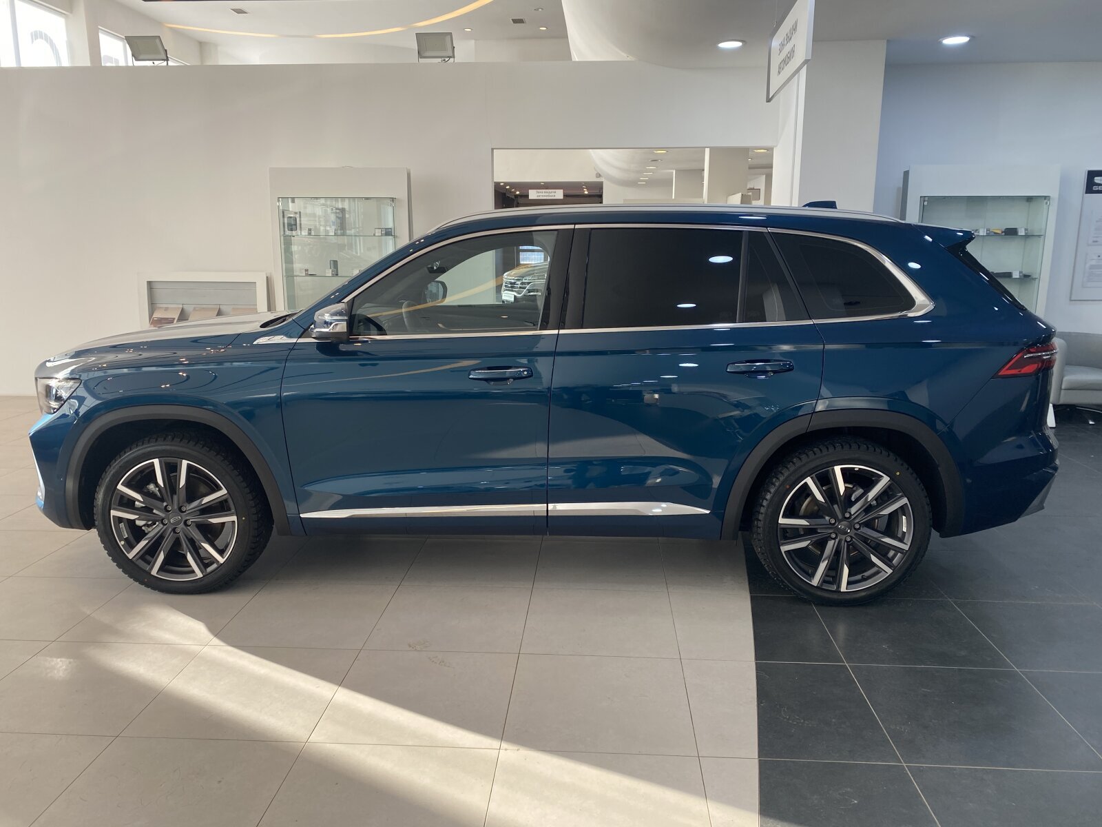 Легковой автотранспорт - GEELY Monjaro 