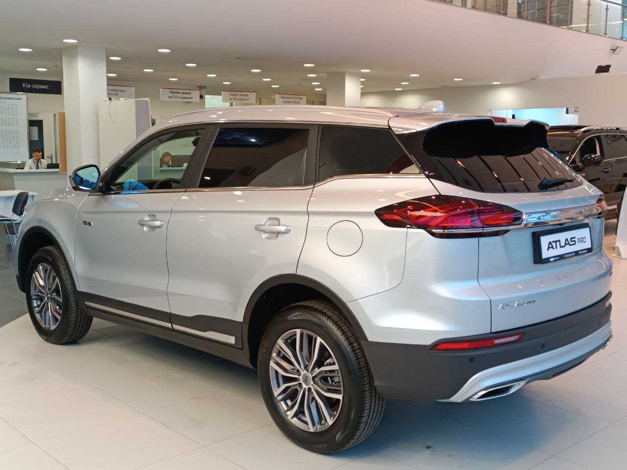 Легковой автотранспорт - GEELY Atlas Pro 
