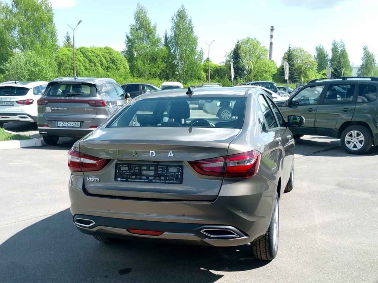 Легковой автотранспорт - LADA Vesta 1.8 CVT (122 л.с.)