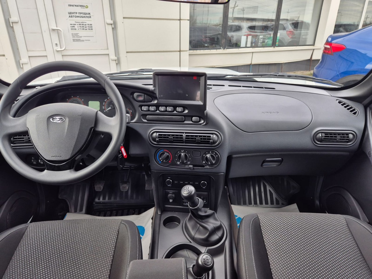 Легковой автотранспорт - LADA Niva Travel 1.7 MT (83 л.с.) 4WD