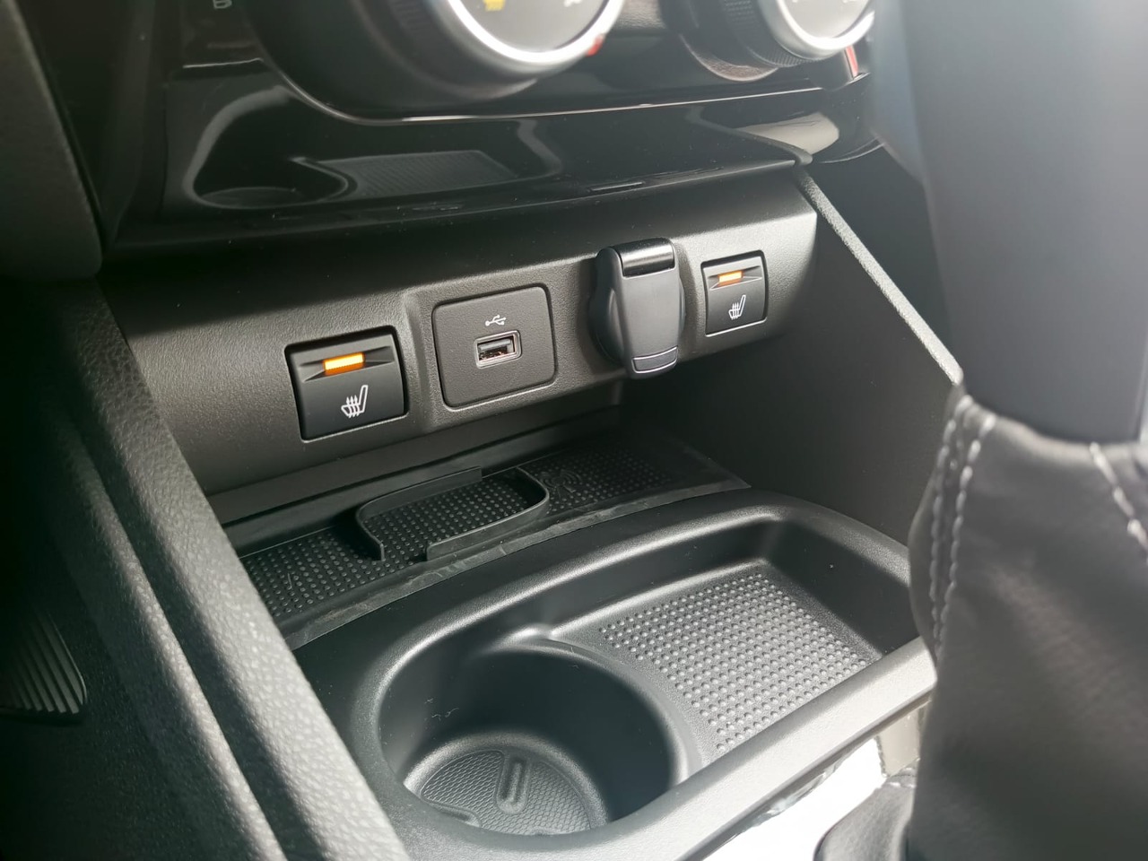 Легковой автотранспорт - Vesta SW Cross 1.8 CVT (122 л.с.)