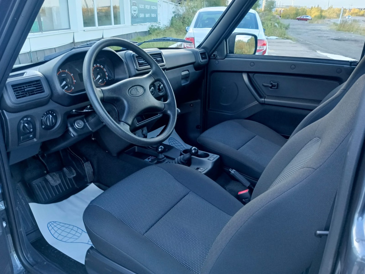 Легковой автотранспорт - LADA Niva Legend 1.7 MT (83 л.с.) 4WD