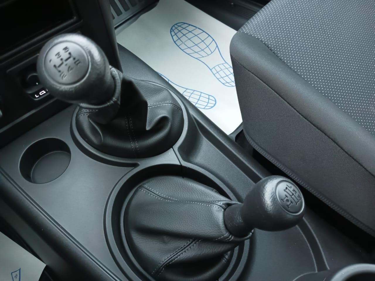 Легковой автотранспорт - LADA Niva Travel 1.7 MT (83 л.с.) 4WD