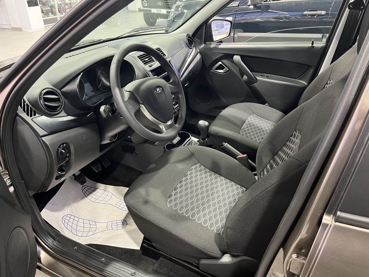 Легковой автотранспорт - Granta 1.6 MT (90 л.с.)