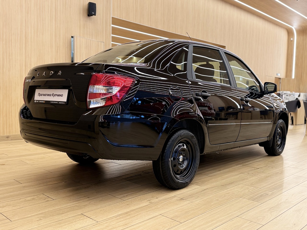 Легковой автотранспорт - LADA Granta 1.6 MT (90 л.с.)