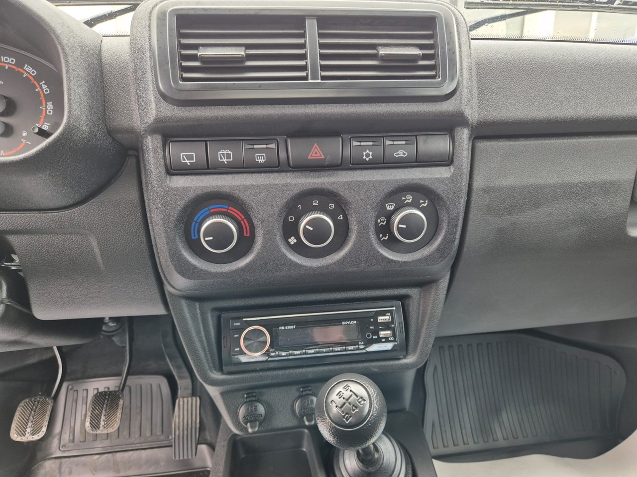 Легковой автотранспорт - LADA Niva Legend 1.7 MT (83 л.с.) 4WD