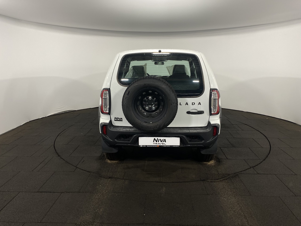 Легковой автотранспорт - LADA Niva Travel 1.7 MT (83 л.с.) 4WD