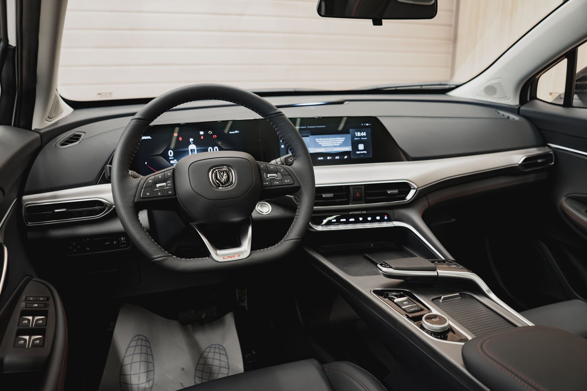 Легковой автотранспорт - CHANGAN UNI-T 1.5 AMT (167 л.с.)