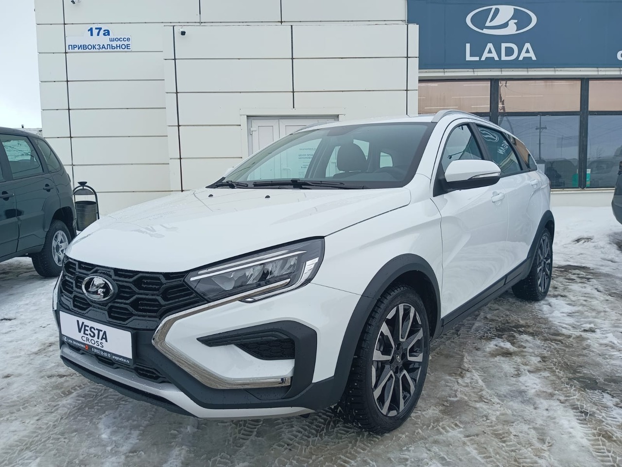 Легковой автотранспорт - Vesta SW Cross 1.8 CVT (122 л.с.)
