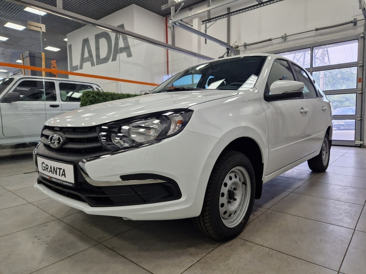 Легковой автотранспорт - LADA Granta 1.6 MT (90 л.с.)
