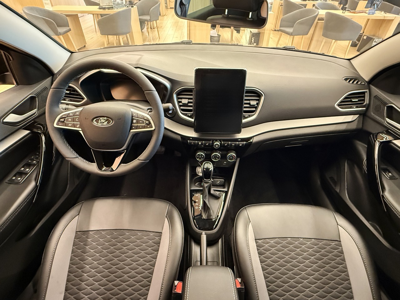 Легковой автотранспорт - LADA Vesta 1.8 CVT (122 л.с.)