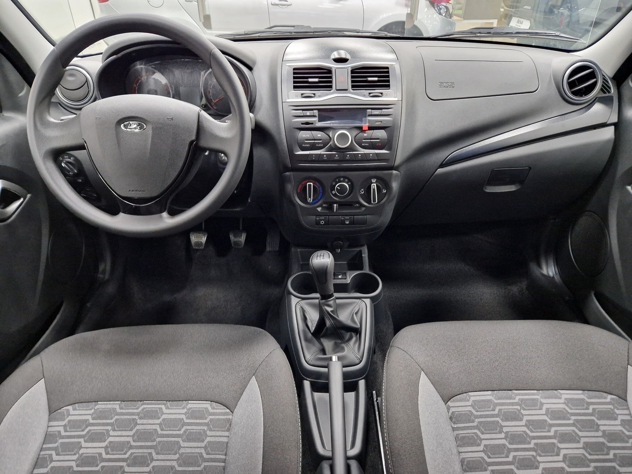 Легковой автотранспорт - LADA Granta Cross 1.6 MT (106 л.с.)