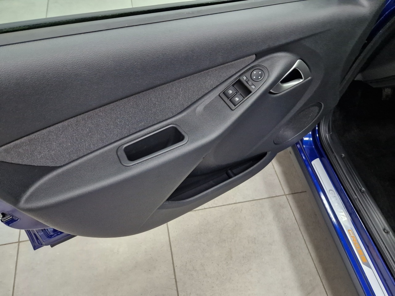 Легковой автотранспорт - LADA Granta Cross 1.6 MT (106 л.с.)