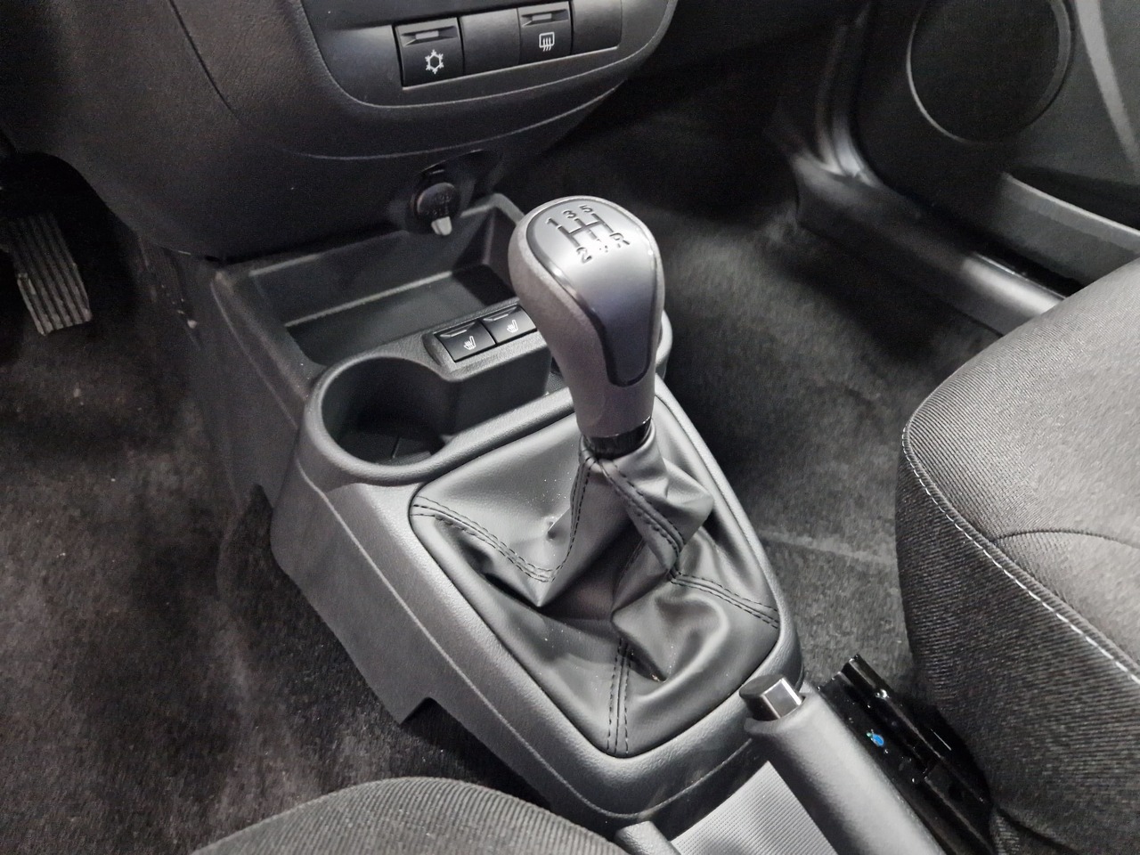 Легковой автотранспорт - LADA Granta Cross 1.6 MT (106 л.с.)