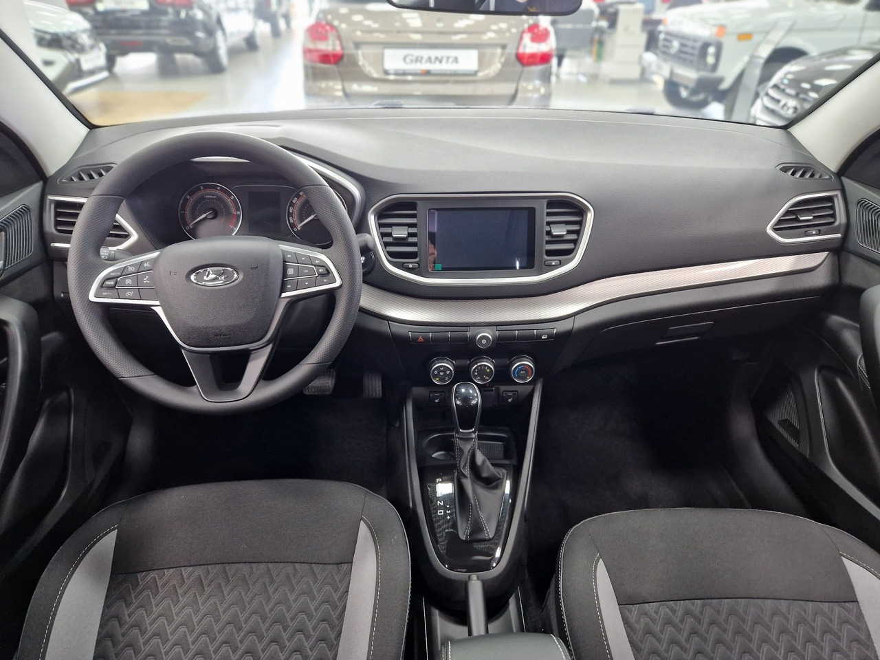 Легковой автотранспорт - Vesta SW Cross 1.8 CVT (122 л.с.)