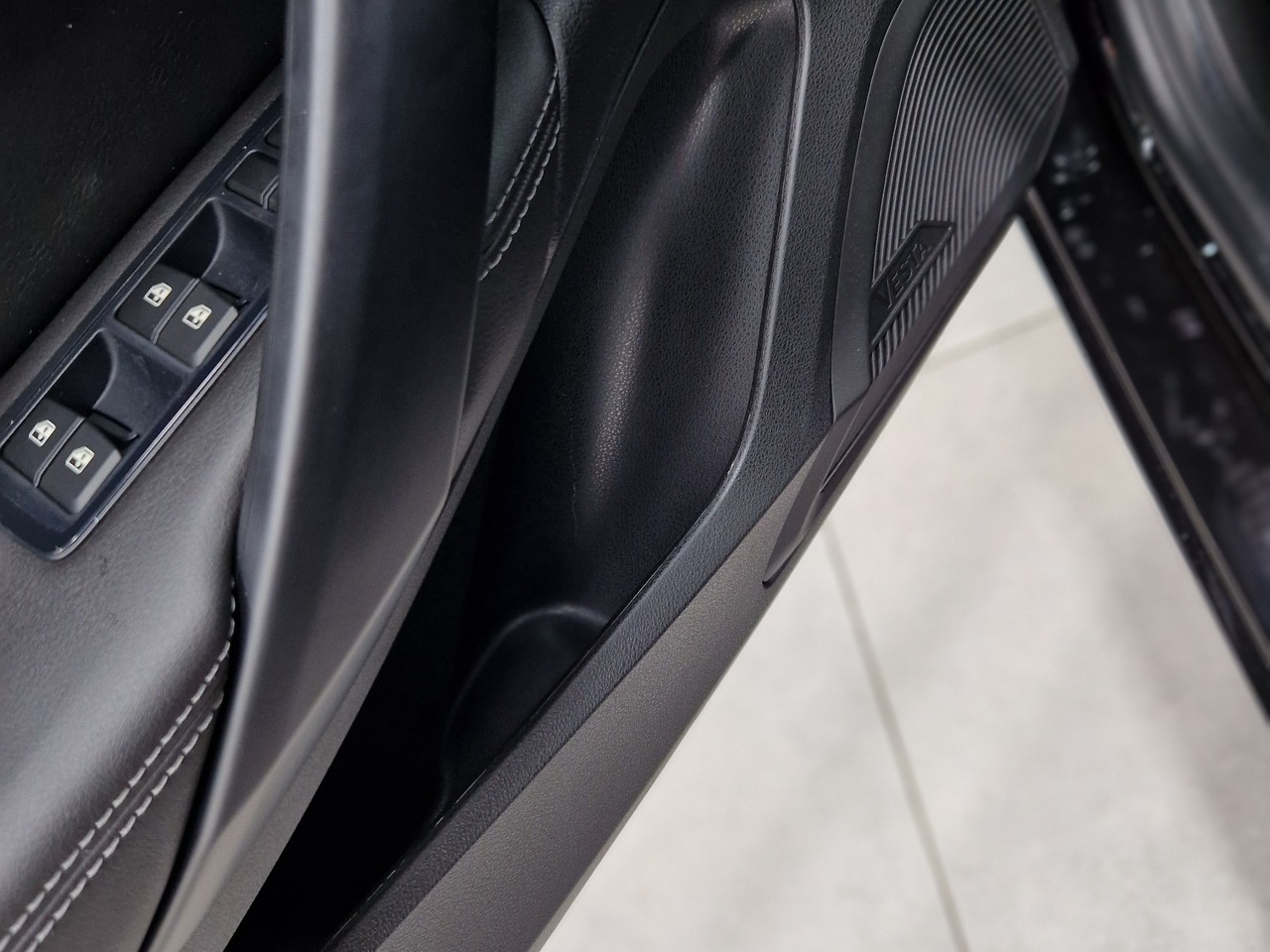 Легковой автотранспорт - Vesta SW Cross 1.8 CVT (122 л.с.)