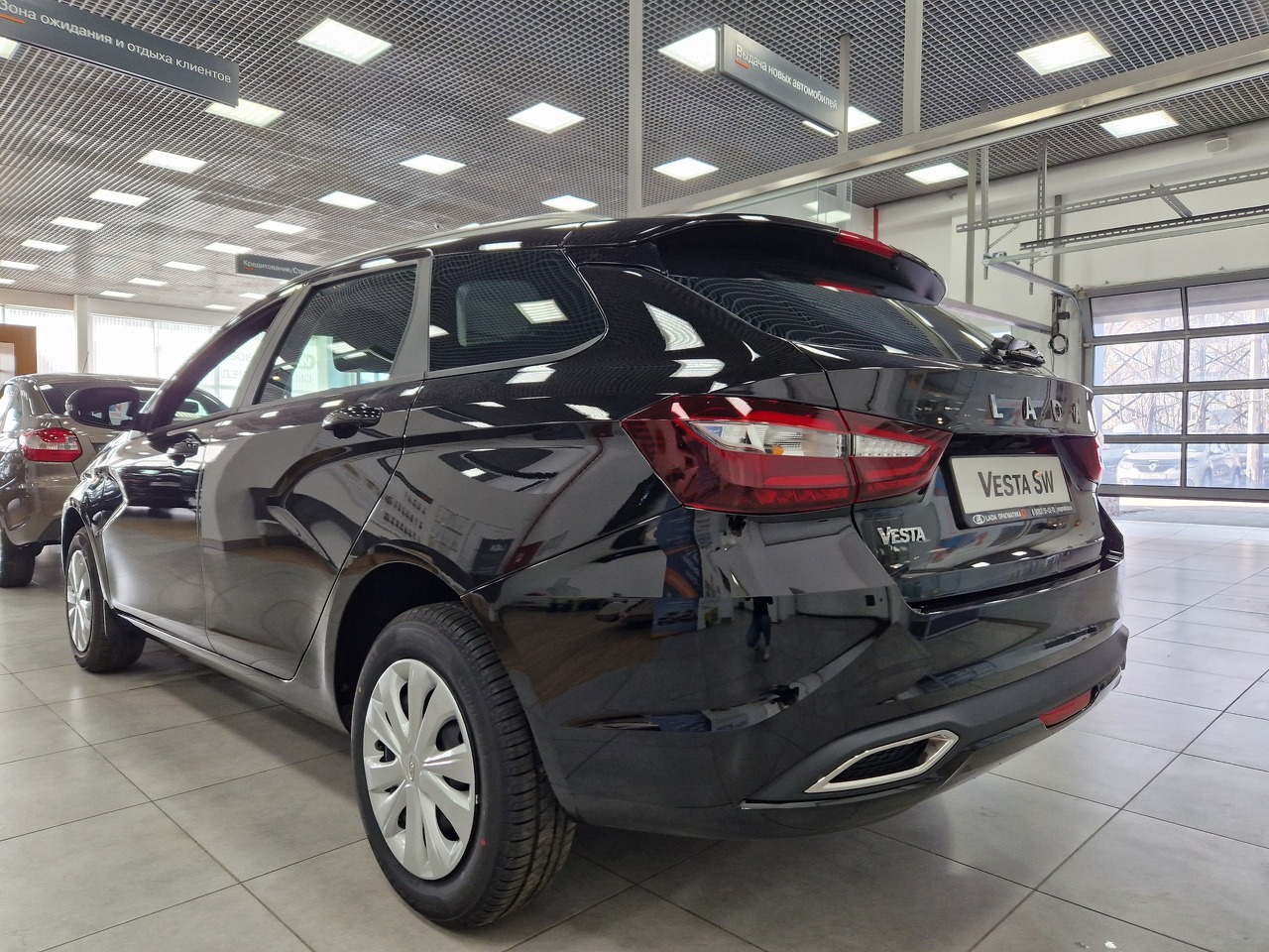 Легковой автотранспорт - Vesta SW Cross 1.8 CVT (122 л.с.)