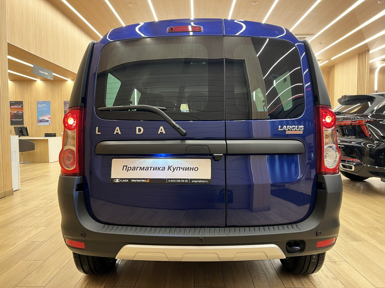 Легковой автотранспорт - LADA Largus Cross 1.6 MT (106 л.с.)