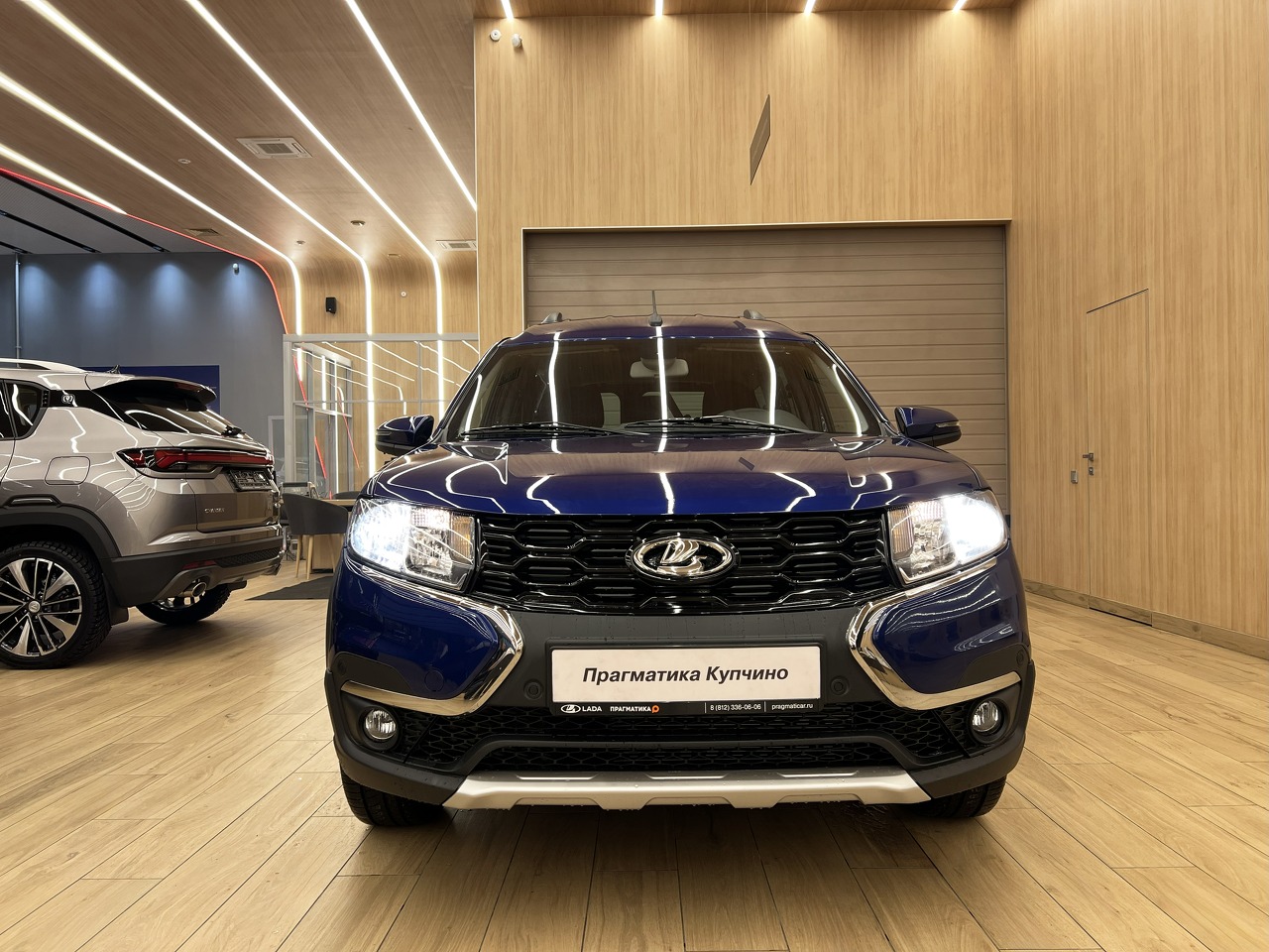 Легковой автотранспорт - LADA Largus Cross 1.6 MT (106 л.с.)