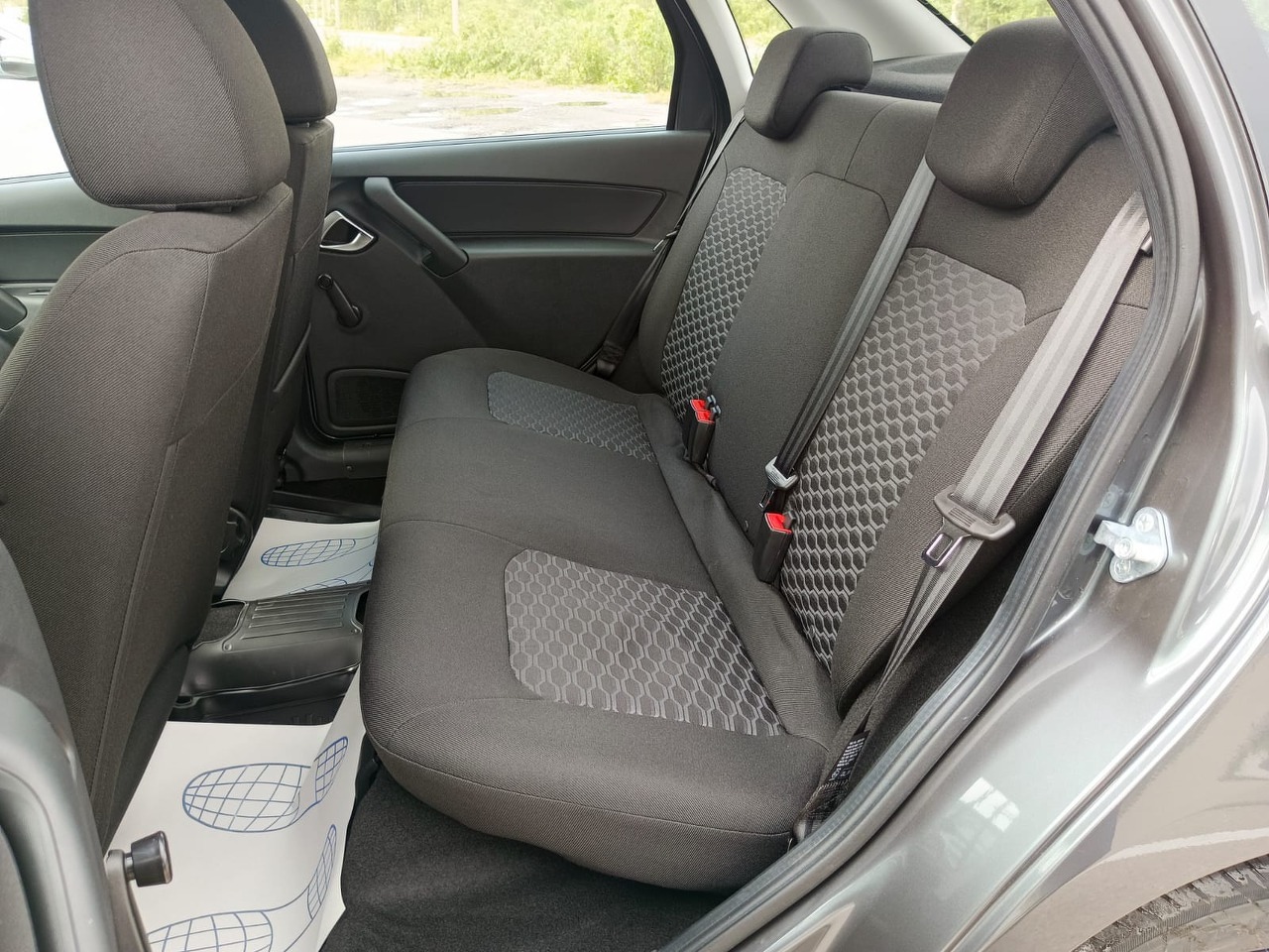 Легковой автотранспорт - LADA Granta 1.6 MT (90 л.с.)