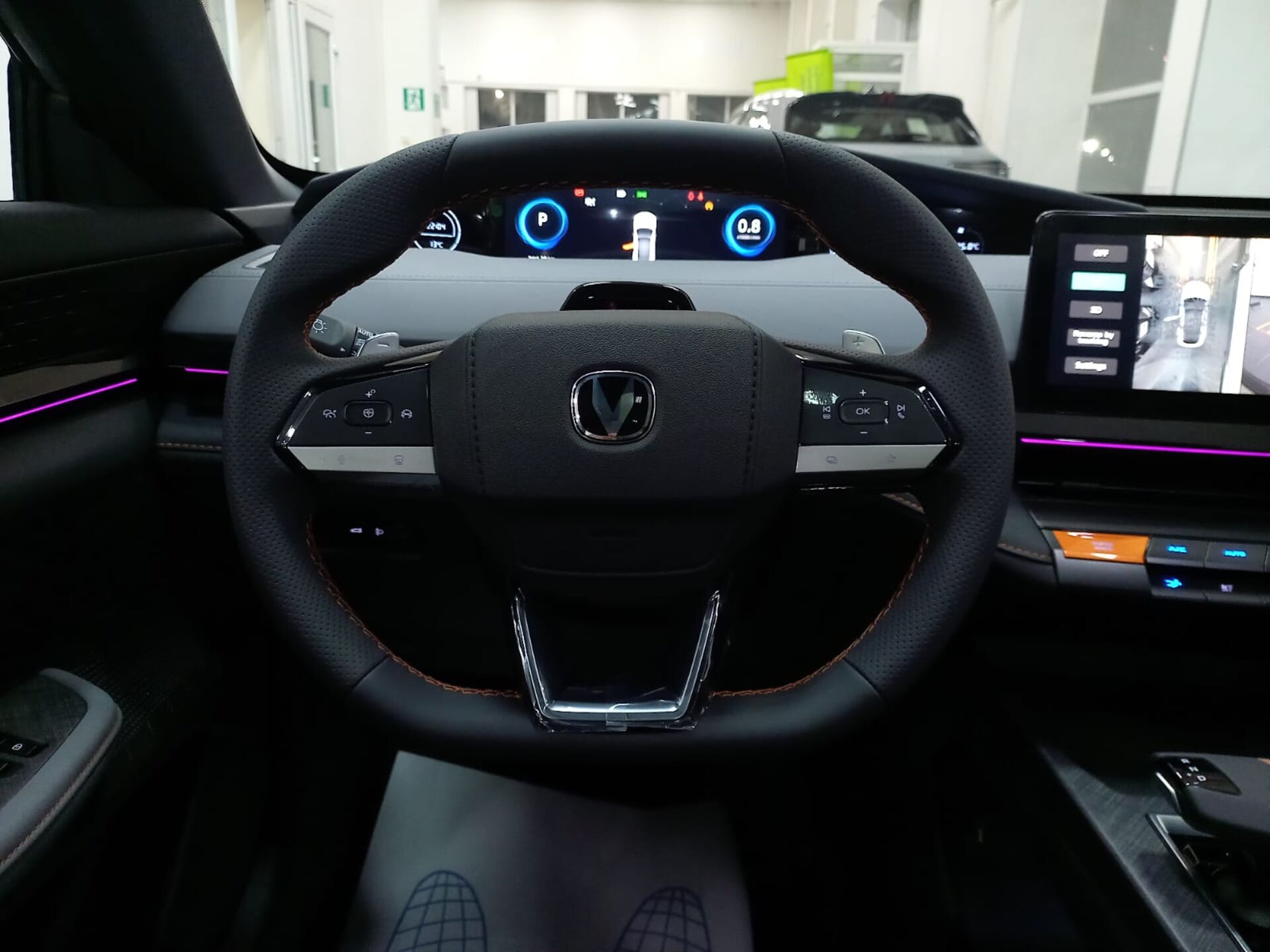 Легковой автотранспорт - CHANGAN UNI-V 1.5 AMT (181 л.с.)