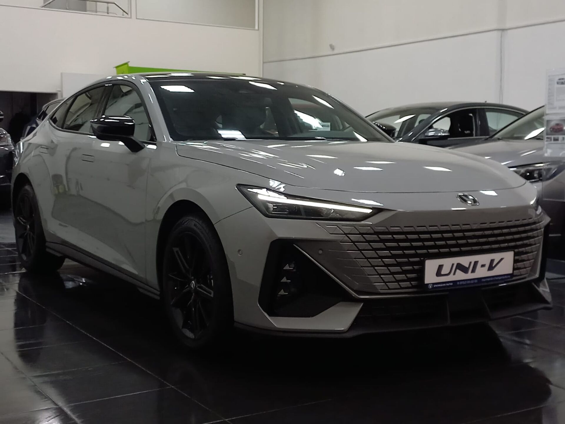 Легковой автотранспорт - CHANGAN UNI-V 1.5 AMT (181 л.с.)