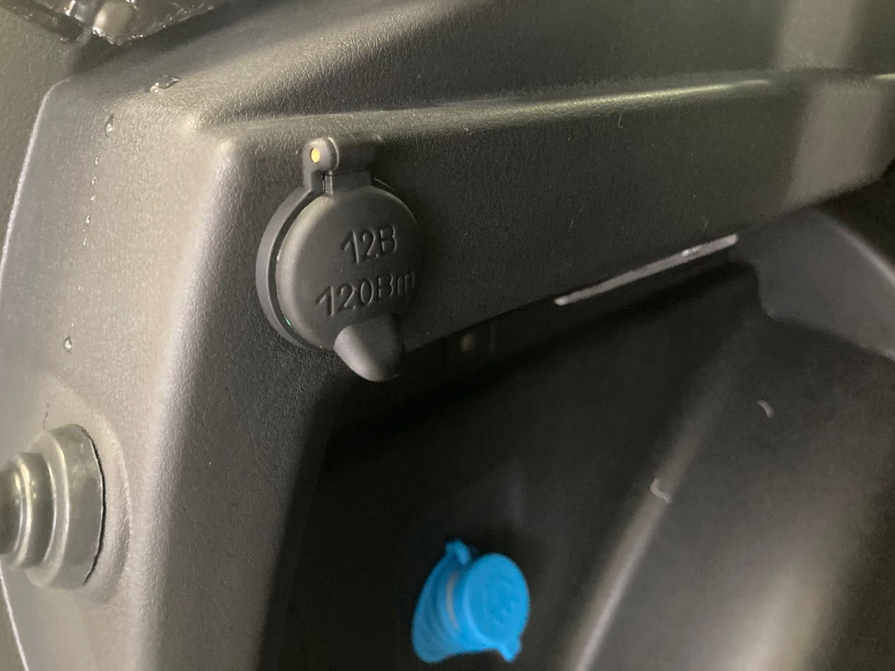 Легковой автотранспорт - LADA Niva Legend 1.7 MT (83 л.с.) 4WD