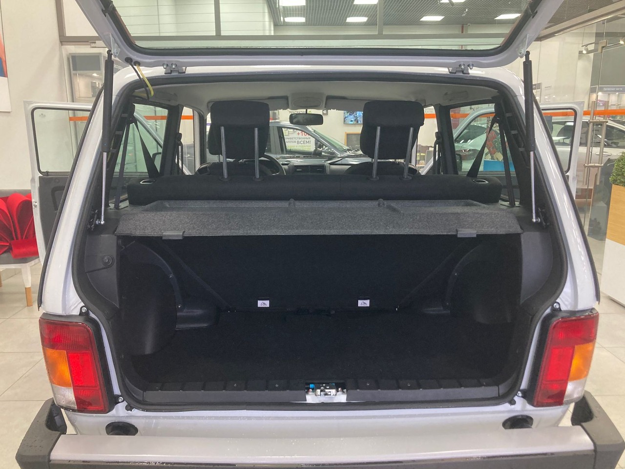 Легковой автотранспорт - LADA Niva Legend 1.7 MT (83 л.с.) 4WD