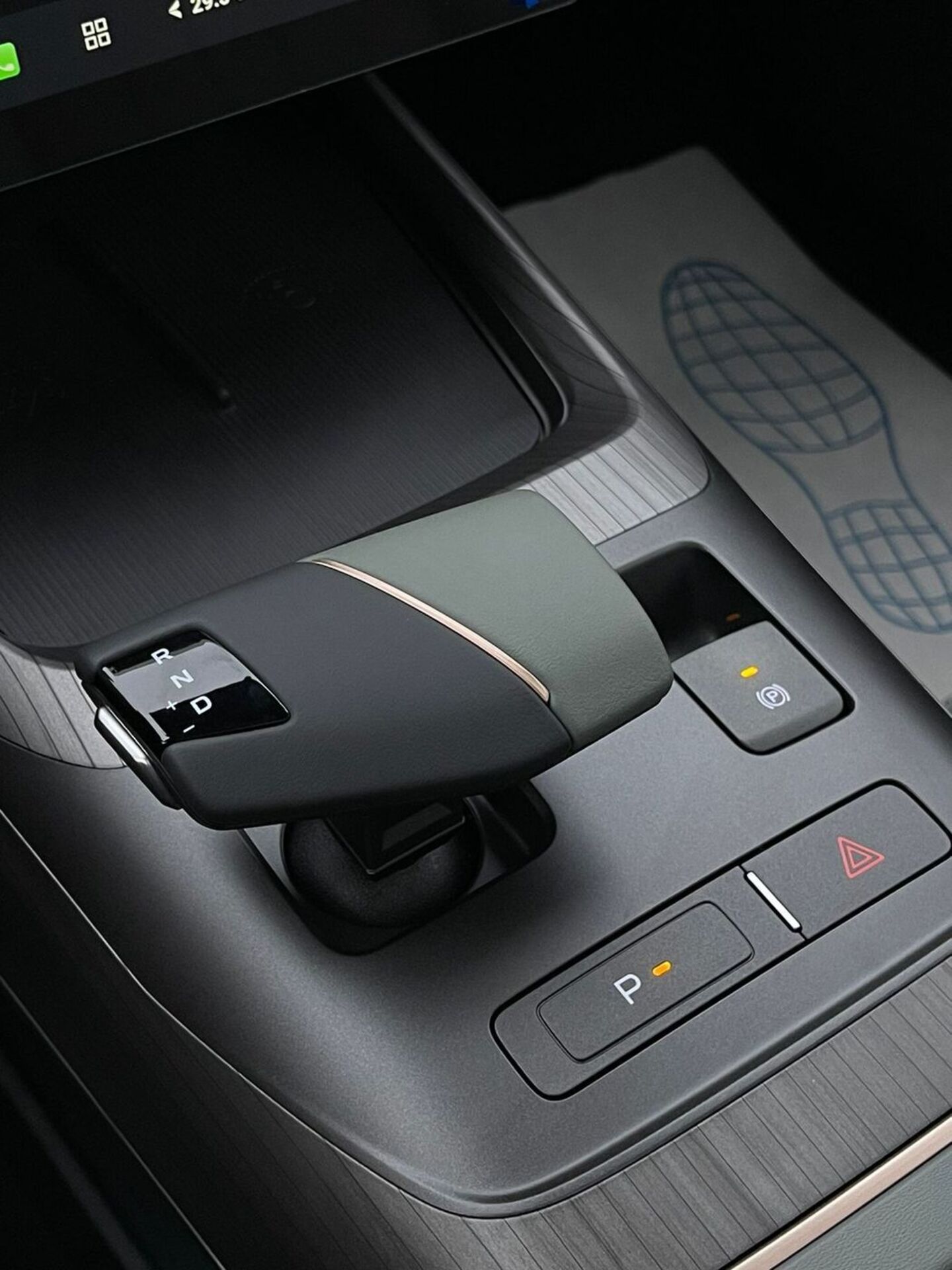 Легковой автотранспорт - CHANGAN Lamore 1.5 AMT (166 л.с.)