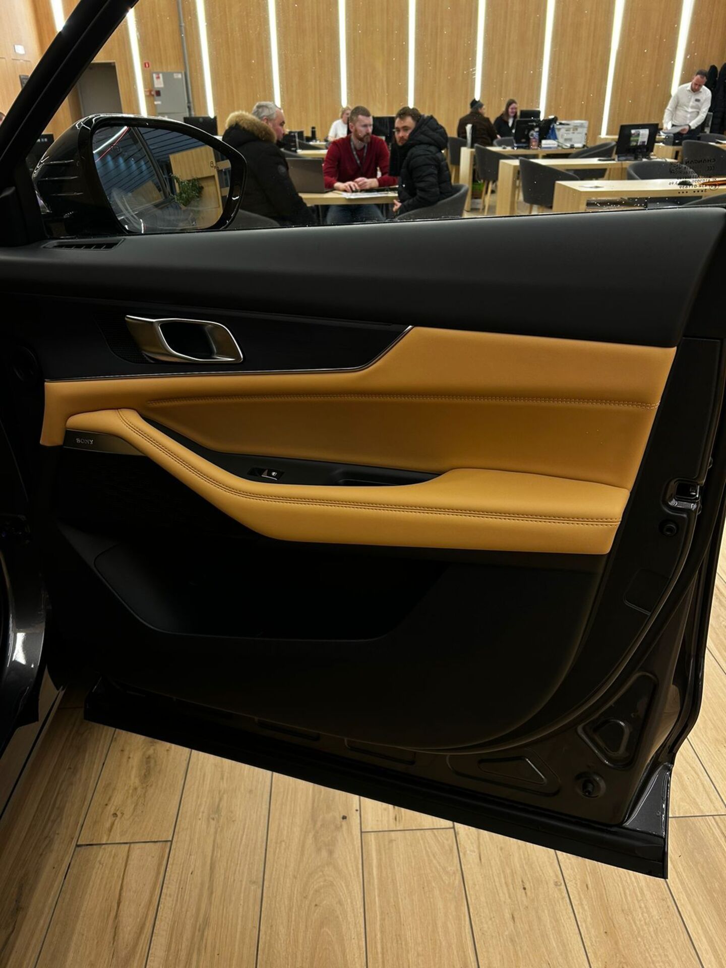 Легковой автотранспорт - CHANGAN UNI-K iDD 1.5hyb AMT (166 л.с.)