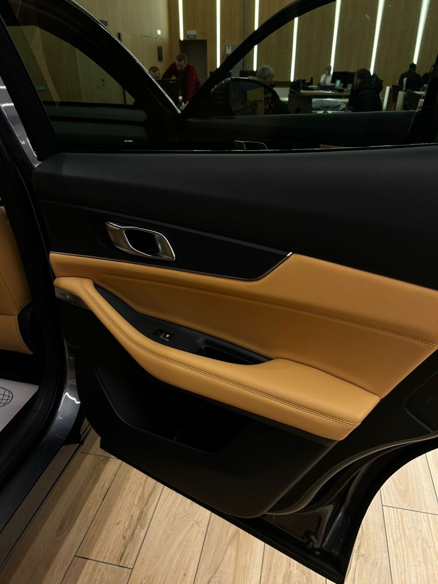 Легковой автотранспорт - CHANGAN UNI-K iDD 1.5hyb AMT (166 л.с.)