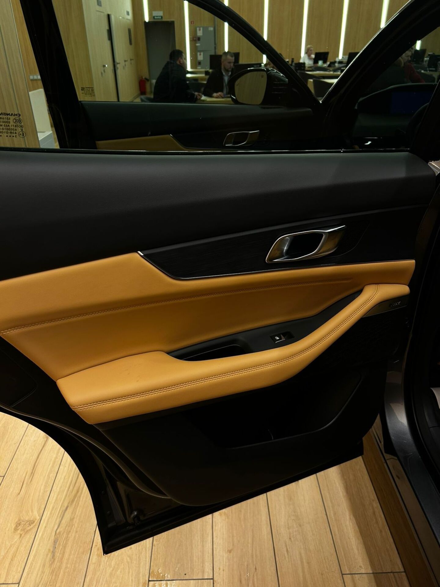 Легковой автотранспорт - CHANGAN UNI-K iDD 1.5hyb AMT (166 л.с.)