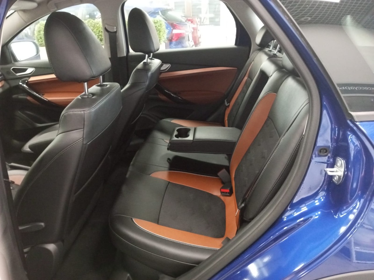 Легковой автотранспорт - LADA Vesta SW Cross 1.8 CVT (122 л.с.)