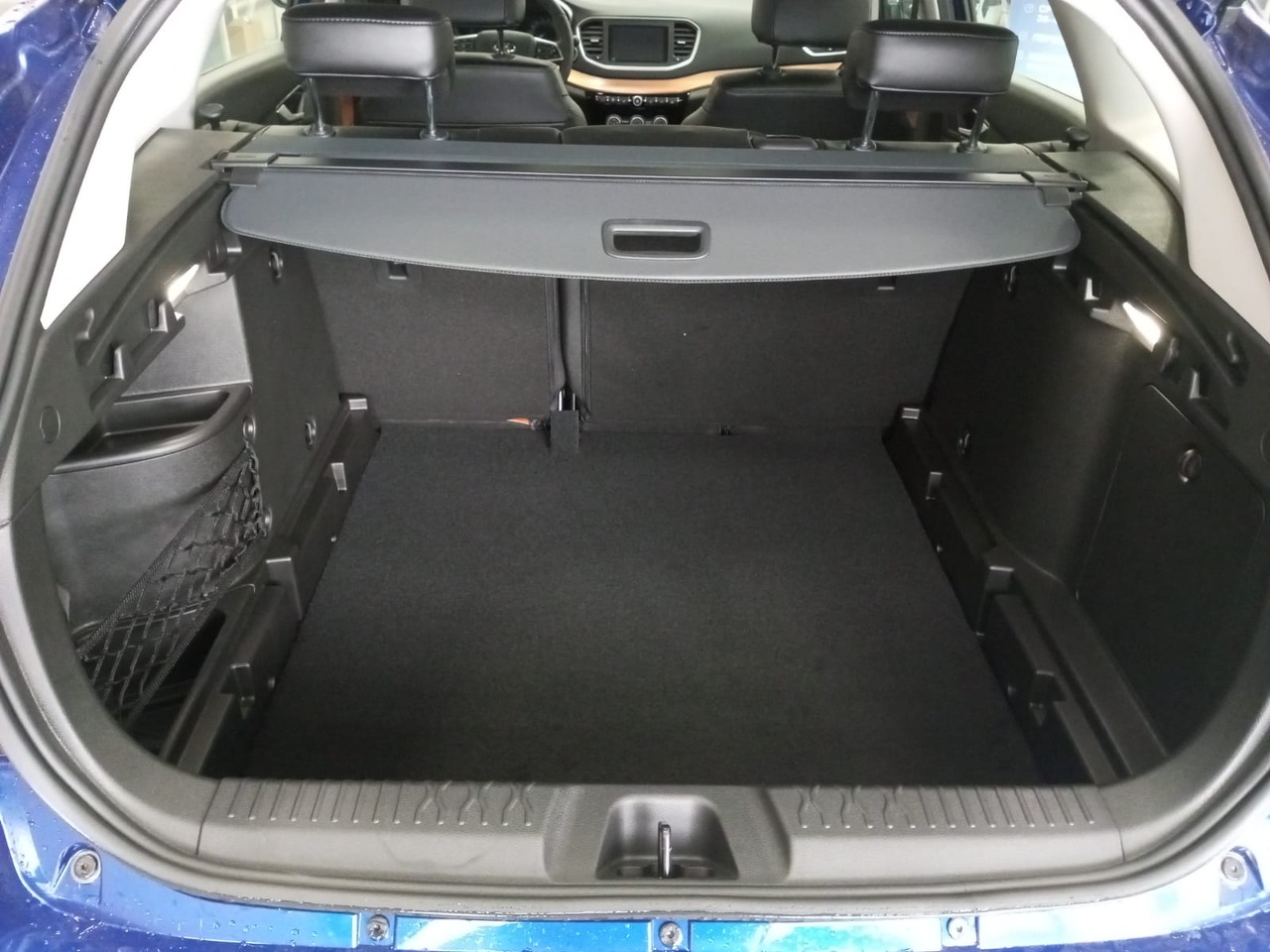 Легковой автотранспорт - LADA Vesta SW Cross 1.8 CVT (122 л.с.)