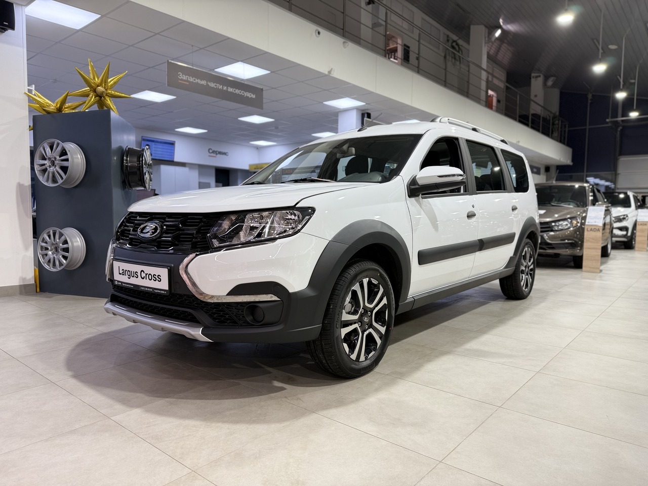 Легковой автотранспорт - LADA Largus Cross 1.6 MT (106 л.с.)