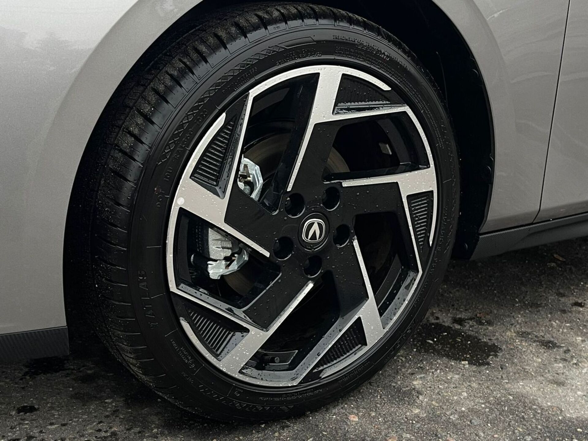 Легковой автотранспорт - CHANGAN Lamore 1.5 AMT (166 л.с.)