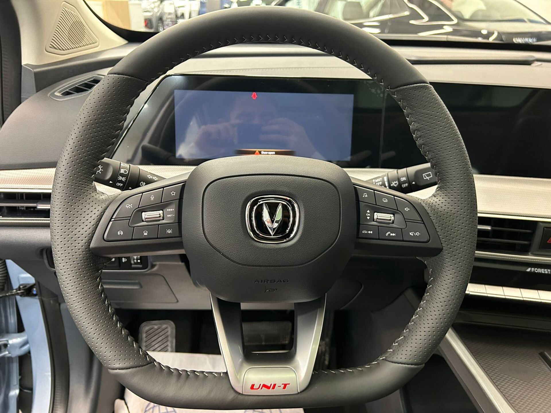 Легковой автотранспорт - CHANGAN UNI-T 1.5 AMT (167 л.с.)