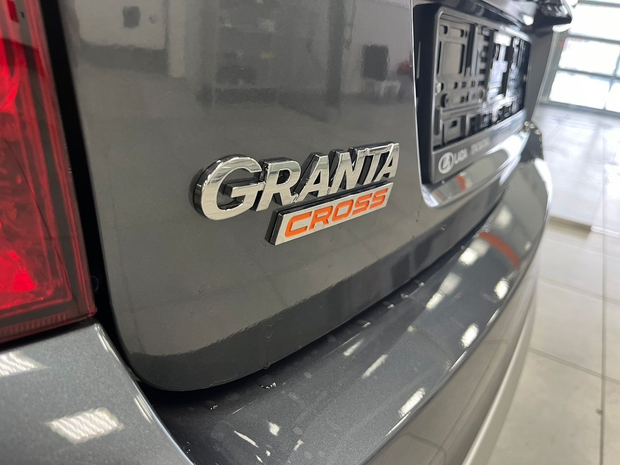 Легковой автотранспорт - LADA Granta Cross 1.6 MT (106 л.с.)