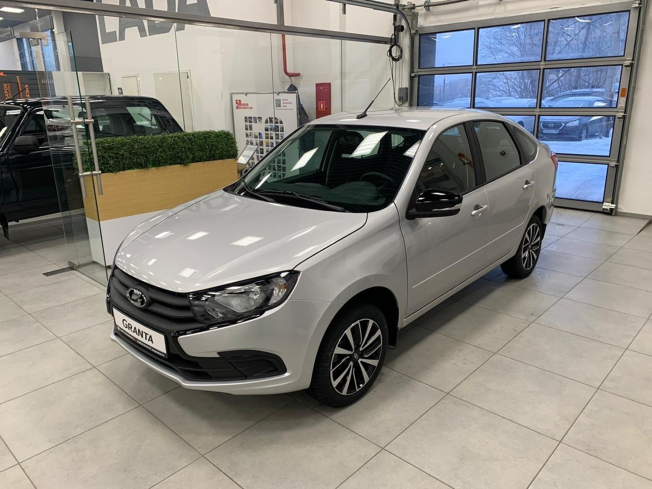 Легковой автотранспорт - LADA Granta 1.6 MT (90 л.с.)