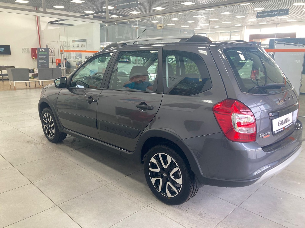 Легковой автотранспорт - LADA Granta Cross 1.6 MT (90 л.с.)