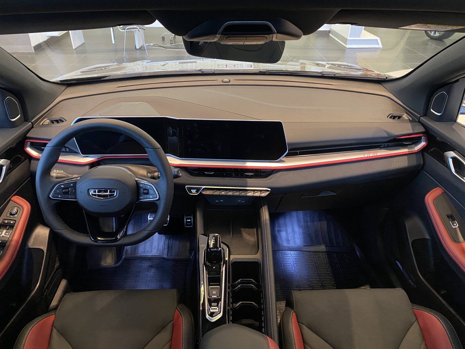 Легковой автотранспорт - GEELY Coolray 