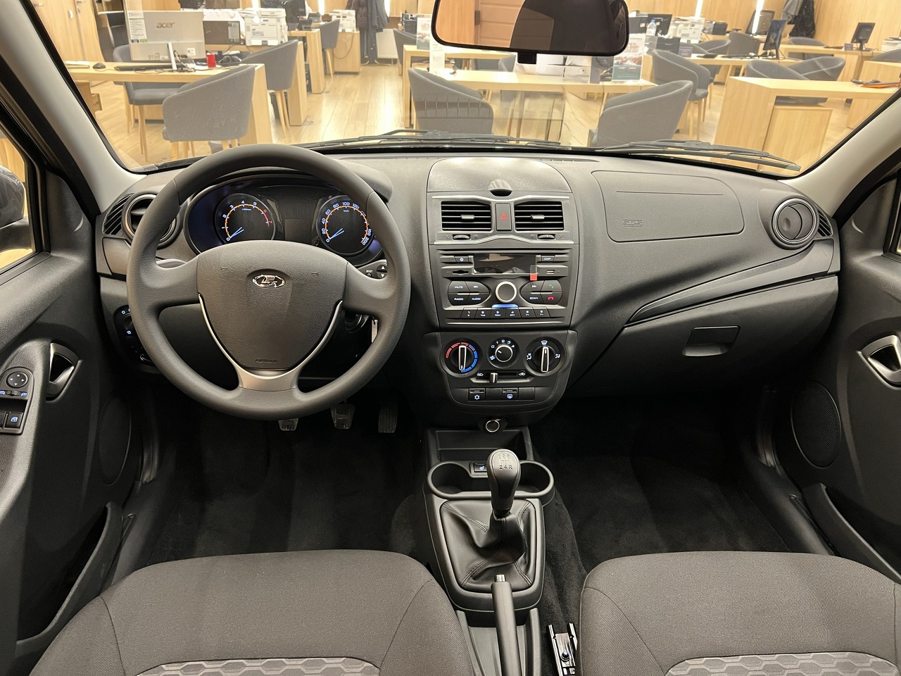 Легковой автотранспорт - LADA Granta 1.6 MT (90 л.с.)