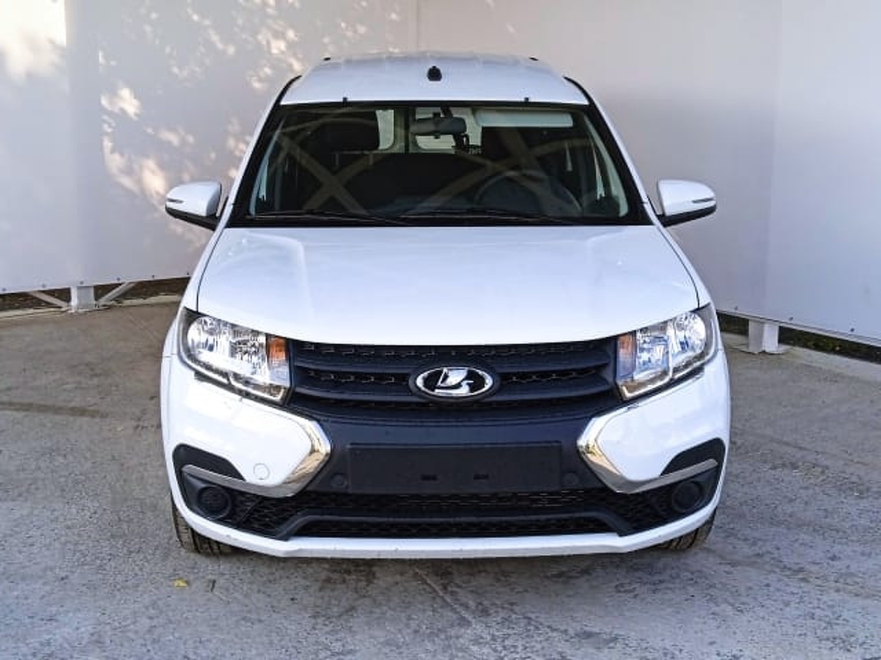 Легковой автотранспорт - LADA Largus 1.6 MT (90 л.с.)