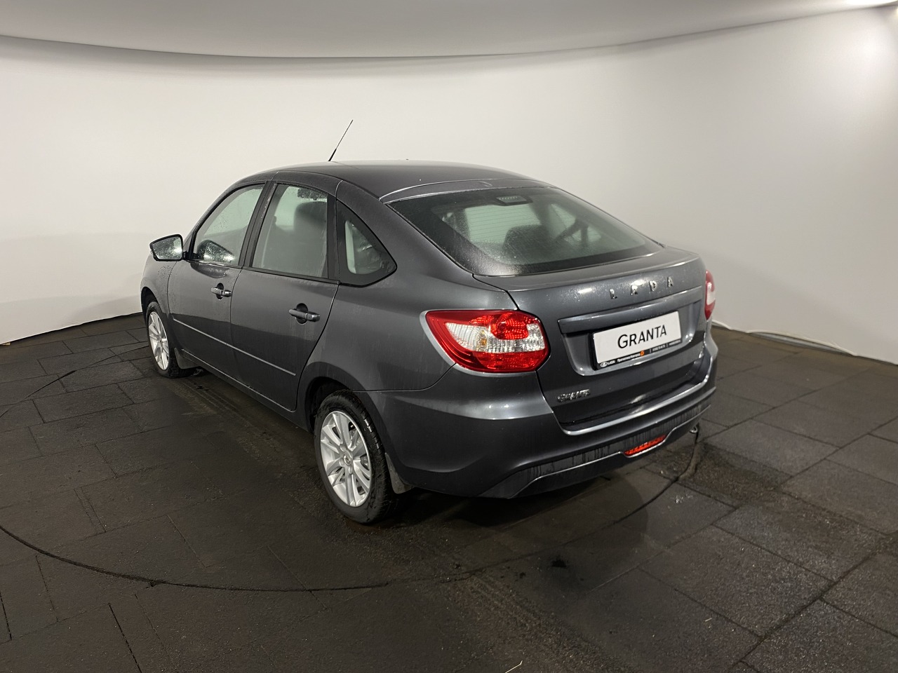 Легковой автотранспорт - LADA Granta 1.6 MT (106 л.с.)