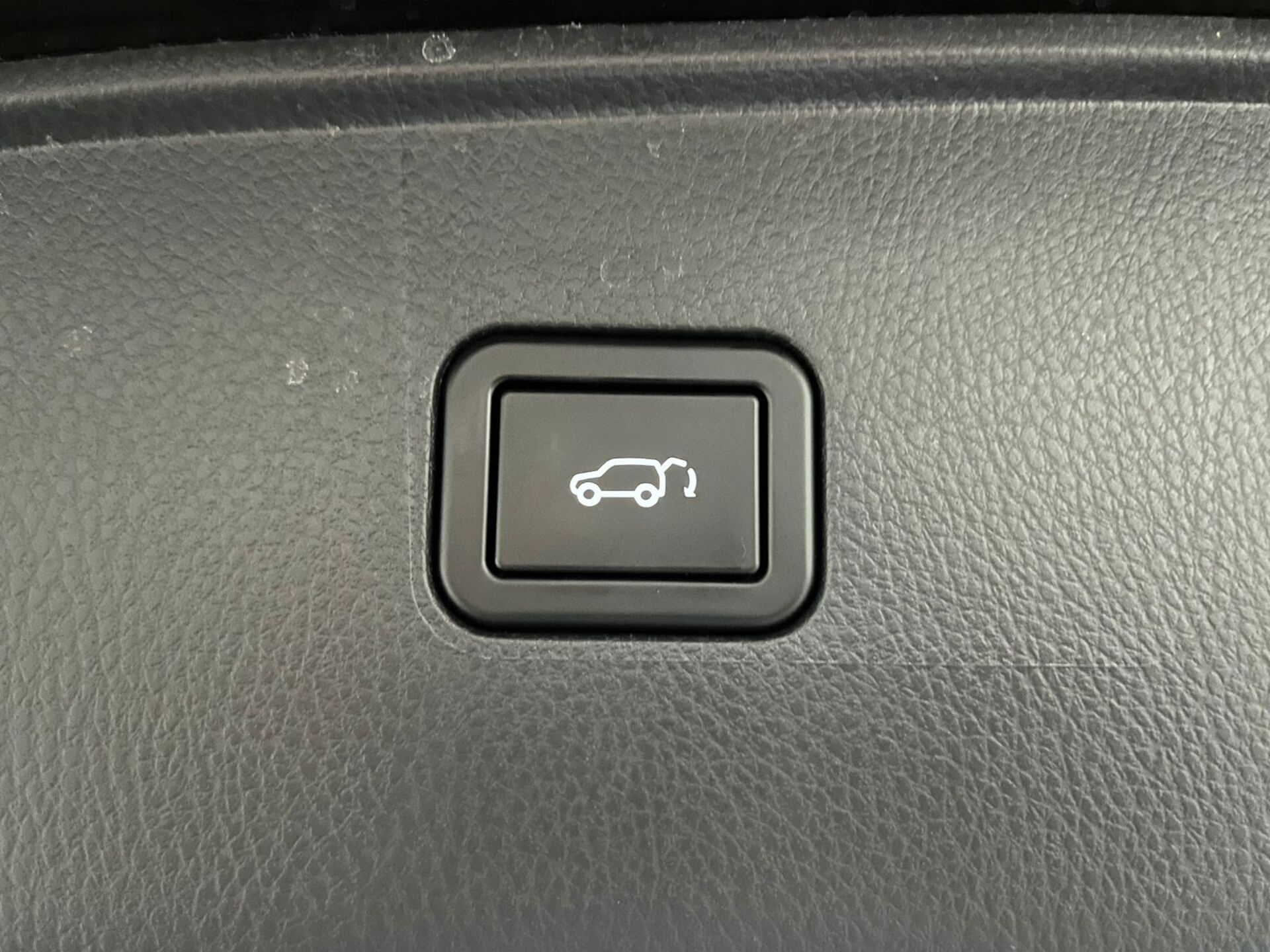 Легковой автотранспорт - CHANGAN CS95 2.0 AT (226 л.с.) 4WD