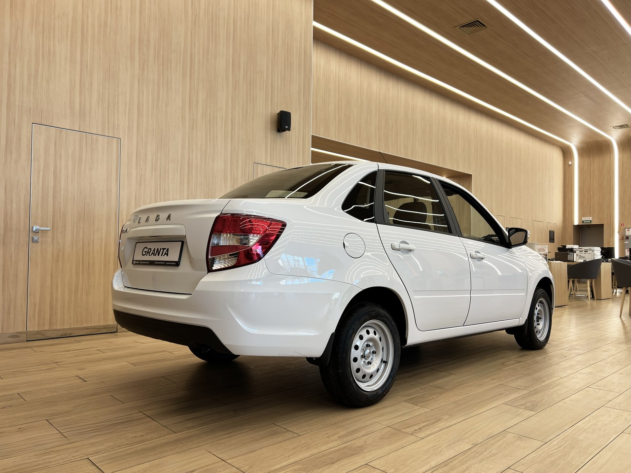 Легковой автотранспорт - LADA Granta 1.6 MT (90 л.с.)