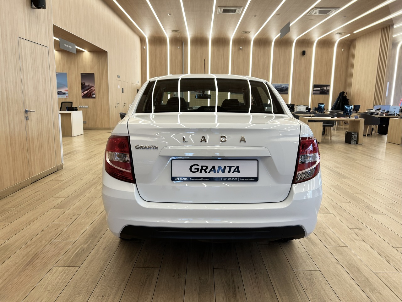 Легковой автотранспорт - LADA Granta 1.6 MT (90 л.с.)