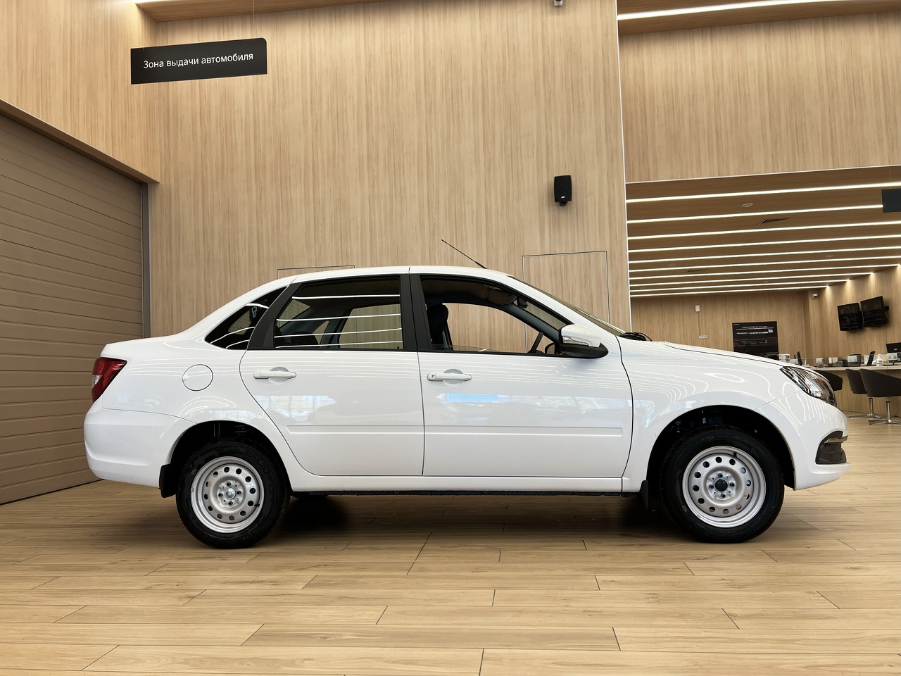 Легковой автотранспорт - LADA Granta 1.6 MT (90 л.с.)