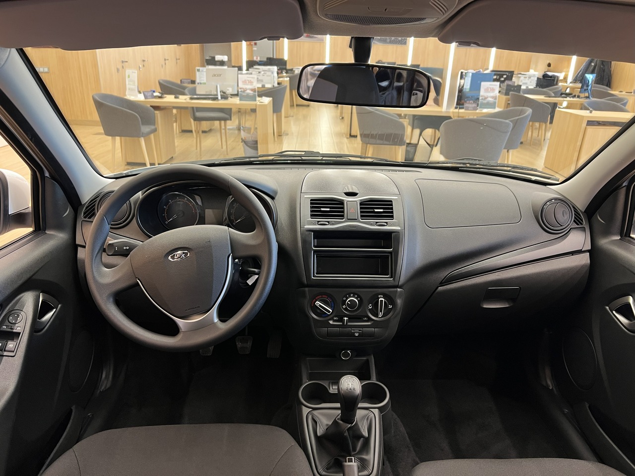 Легковой автотранспорт - LADA Granta 1.6 MT (90 л.с.)